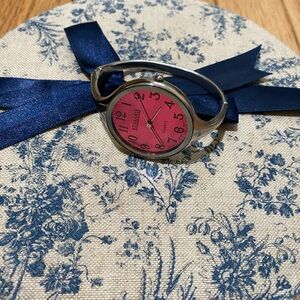 Kessaris Women Quartz Watch Rose Background Stainless Steel Japan Movement